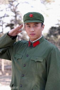 邓超爆料入校军训视频,揭秘校园青春岁月 第2张 邓超爆料入校军训视频,揭秘校园青春岁月 第2张